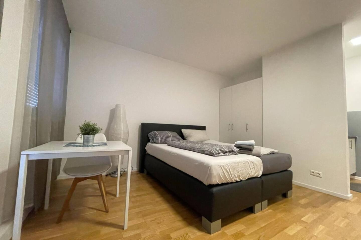 Simplex Apartments Am Ludwigsplatz Karlsruhe Buitenkant foto