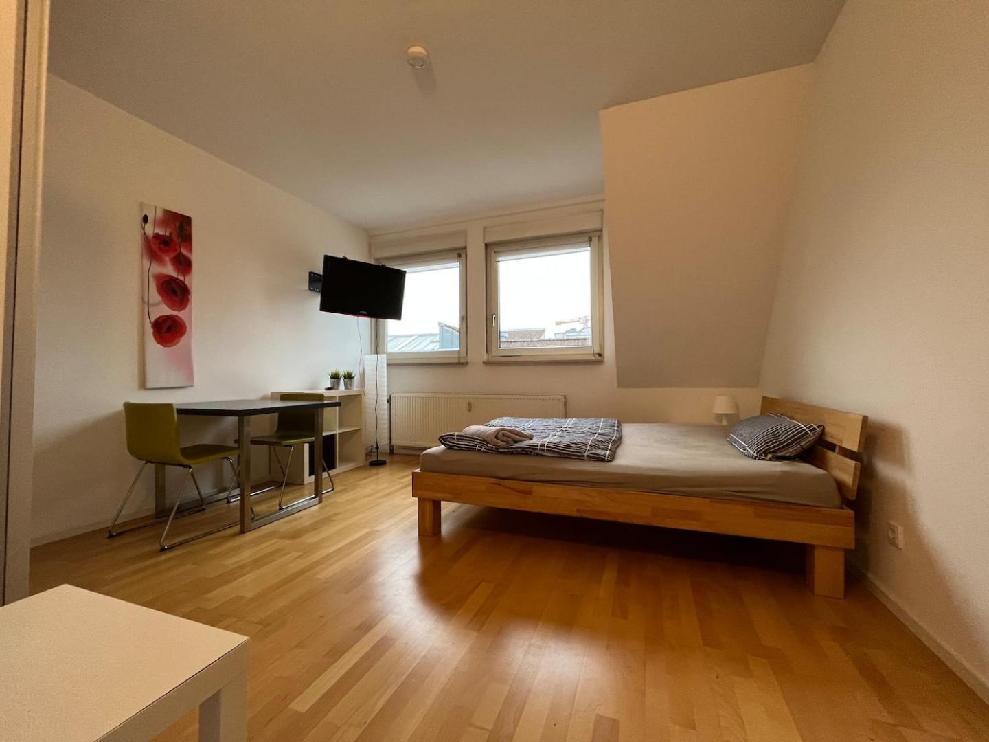 Simplex Apartments Am Ludwigsplatz Karlsruhe Buitenkant foto