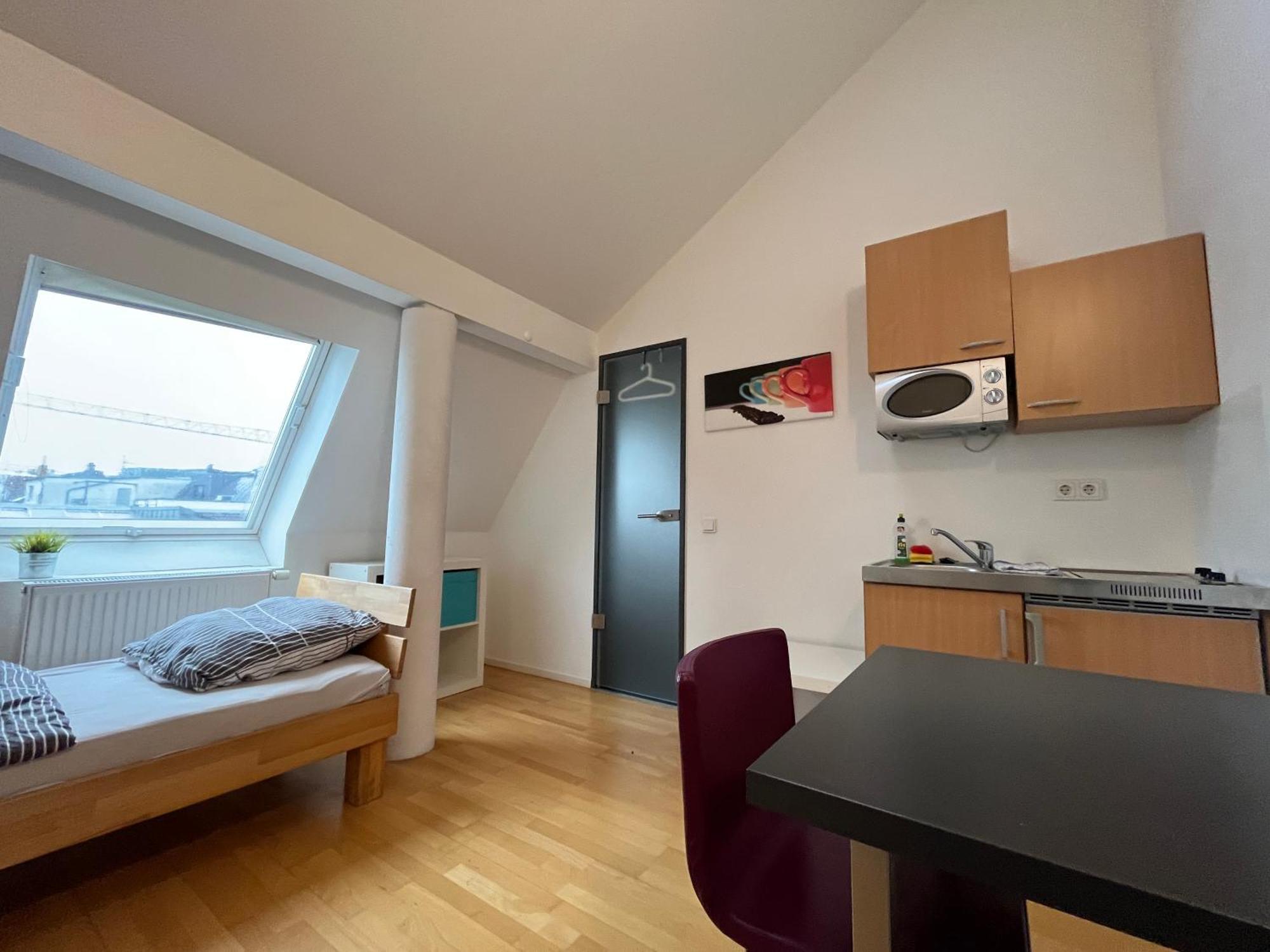 Simplex Apartments Am Ludwigsplatz Karlsruhe Buitenkant foto